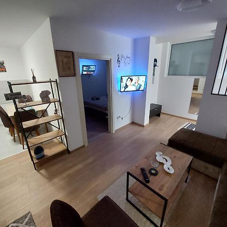 Apartman Muzika Jagodina Εξωτερικό φωτογραφία